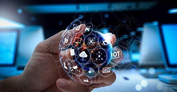 Enterprise Edge IoT Gateway and Cloud Connectivity Architecture
